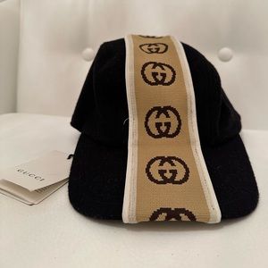 Gucci Wool Interlocking G Black & Beige Baseball Cap